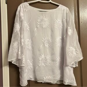 Elegant White Floral Women's Blouse
